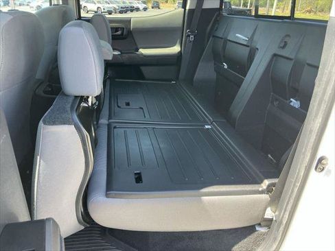 Certified 2022 Toyota Tacoma SR5 w/ Technology Package RWD image 26