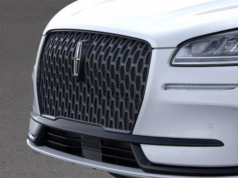 New 2026 Lincoln Corsair Premiere image 17