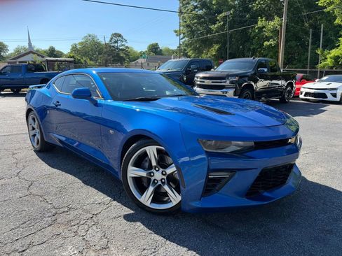 Used 2016 Chevrolet Camaro SS RWD image 2