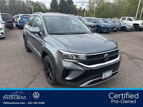 Used 2023 Volkswagen Taos SE w/ Black Wheel Package AWD/4WD image 1