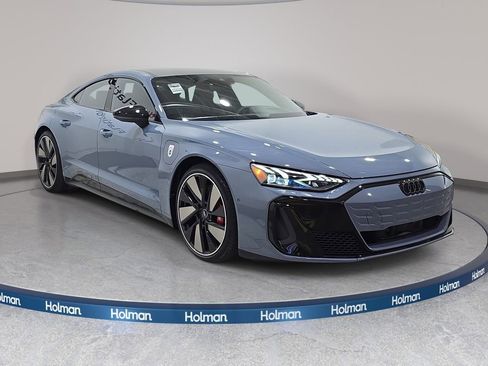 New 2026 Audi S e-tron GT Prestige image 3