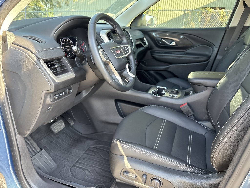 Used 2024 GMC Terrain Denali w/ LPO, Floor Liner Package AWD/4WD image 10