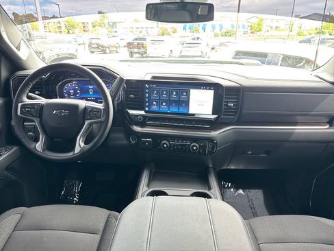 Used 2025 Chevrolet Silverado 2500 LT w/ Trail Boss Package AWD/4WD image 12