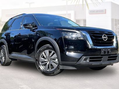 Used 2025 Nissan Pathfinder SV