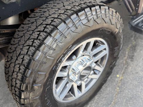 Used 2019 Ford F250 Lariat w/ Lariat Ultimate Package AWD/4WD image 33