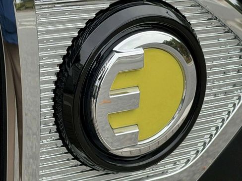 Used 2023 MINI Cooper Countryman SE w/ Storage Package image 46