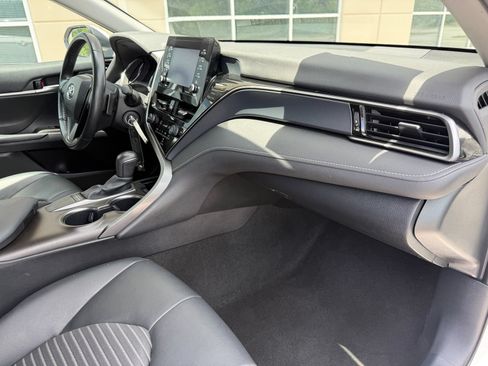 Used 2023 Toyota Camry SE FWD image 24