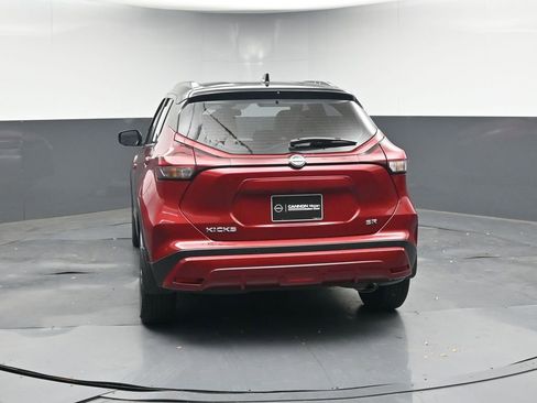 Used 2023 Nissan Kicks SR w/ SR Premium Package image 4