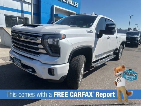 Used 2024 Chevrolet Silverado 3500 High Country w/ High Country Premium Package AWD/4WD image 2