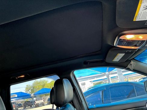 Used 2015 Jeep Grand Cherokee Overland image 14