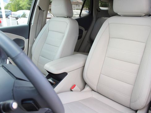 Used 2024 GMC Terrain Denali w/ Denali Premium Package AWD/4WD image 45