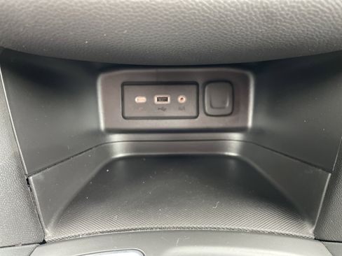 Used 2024 Chevrolet Equinox LT w/ LPO, Floor Liner Package image 36