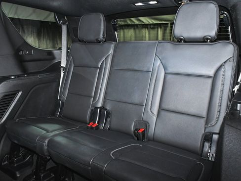 Used 2025 GMC Yukon Denali image 56