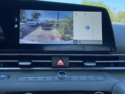 New 2025 Hyundai Elantra SEL image 15