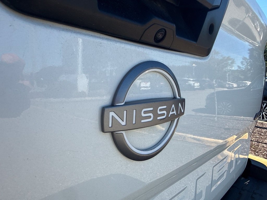 Used 2022 Nissan Frontier S AWD/4WD image 16