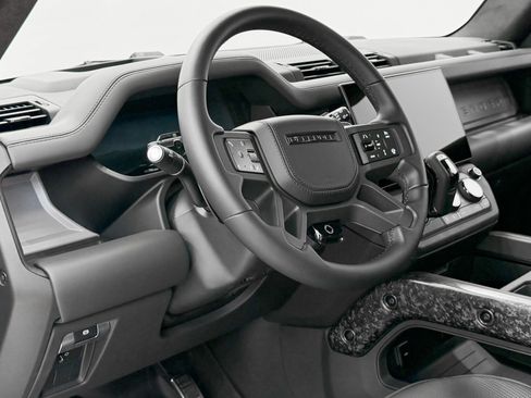 Used 2026 Land Rover Defender 110 AWD/4WD image 13