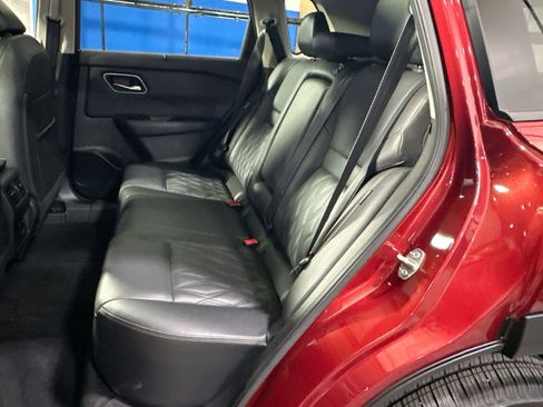 Used 2023 Nissan Rogue Platinum w/ Platinum Premium Package image 30