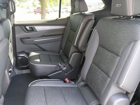 New 2026 Buick Enclave Sport Touring w/ Power Package image 16