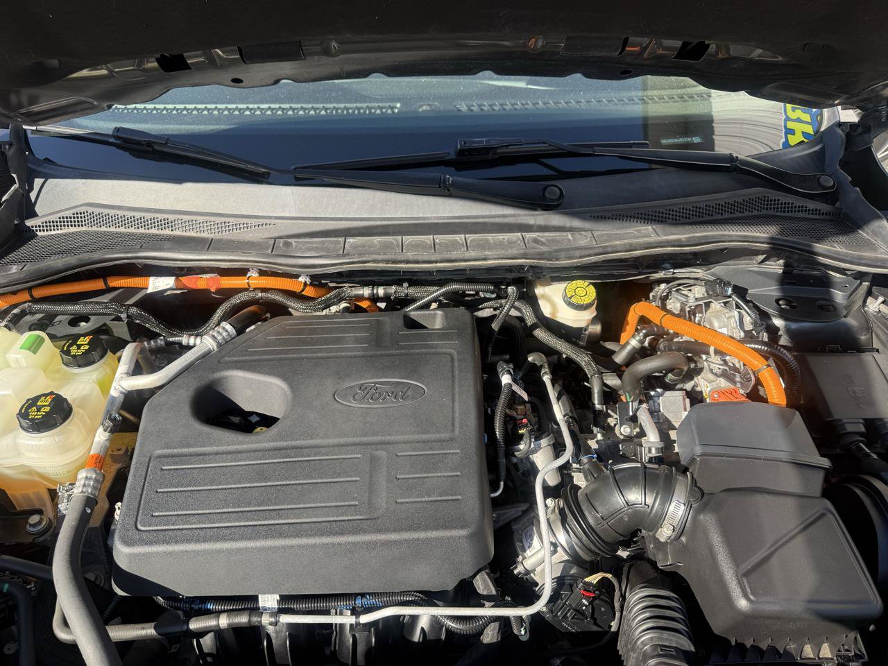 Used 2020 Ford Escape Titanium AWD/4WD image 8