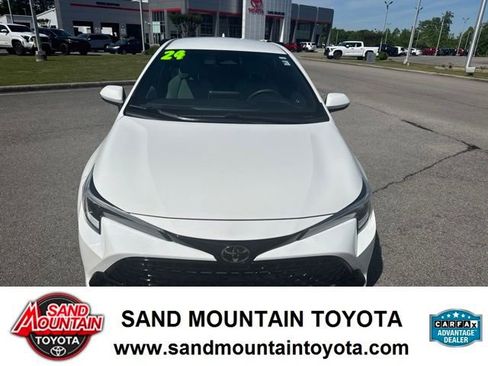 Used 2024 Toyota Corolla SE FWD image 8