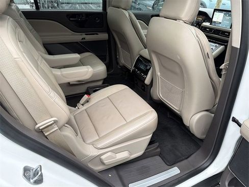 Used 2021 Lincoln Aviator Reserve w/ Equipment Group 201A image 15