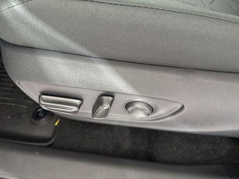 New 2025 Toyota RAV4 XLE image 21