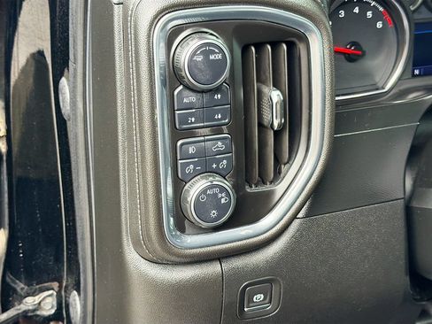 Used 2020 Chevrolet Silverado 1500 LT Trail Boss AWD/4WD image 10