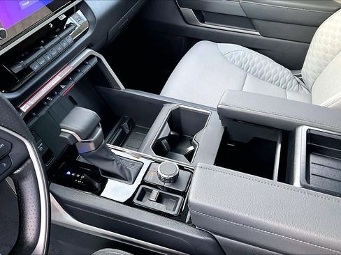 New 2025 Toyota Tundra SR5 image 7