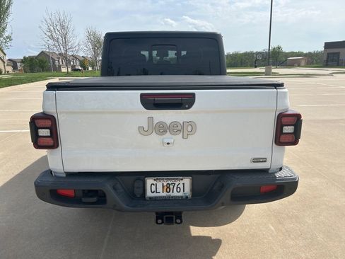 Used 2020 Jeep Gladiator Overland AWD/4WD image 6
