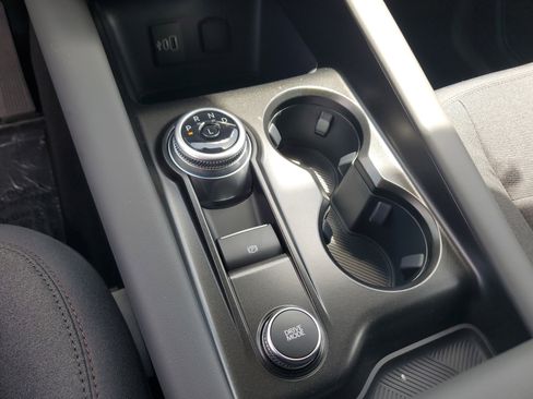 New 2026 Ford Explorer Active RWD image 18