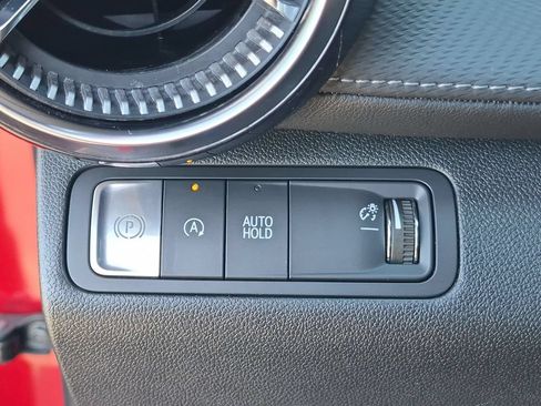 Certified 2025 Chevrolet Equinox LT w/ Convenience Package II FWD image 17