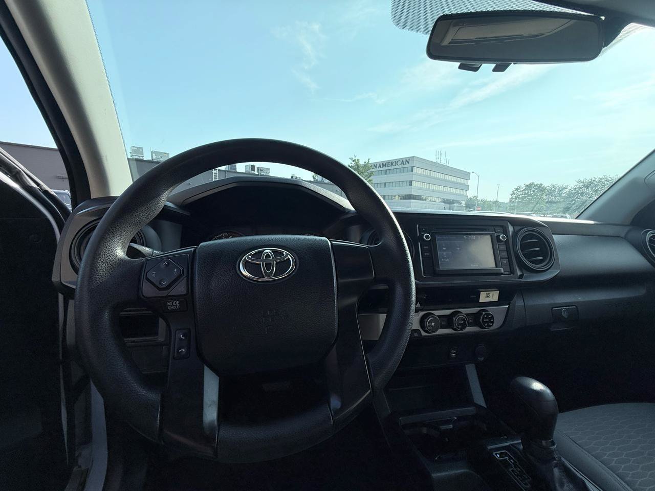 Used 2017 Toyota Tacoma SR AWD/4WD image 12