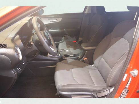 Used 2023 Kia Forte LXS image 11