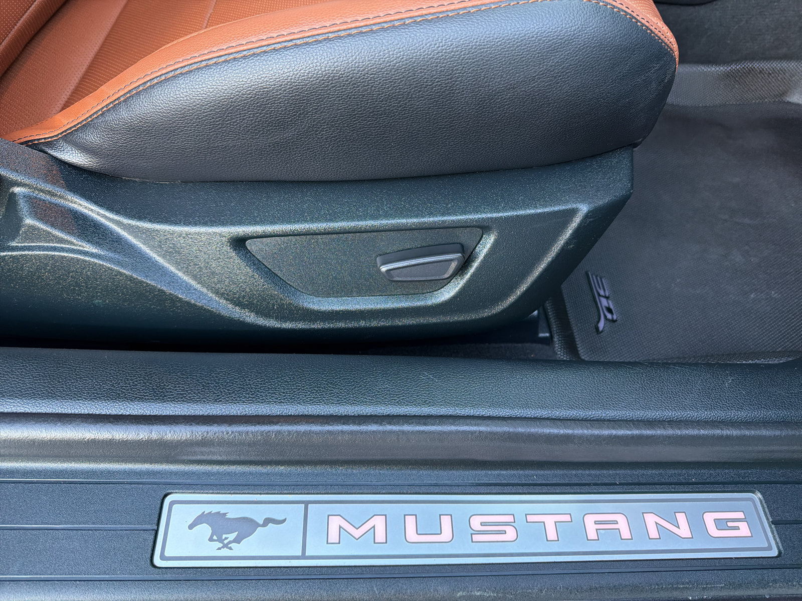 Used 2023 Ford Mustang GT Premium RWD image 26