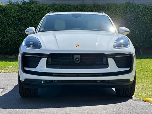 New 2026 Porsche Macan AWD/4WD image 11