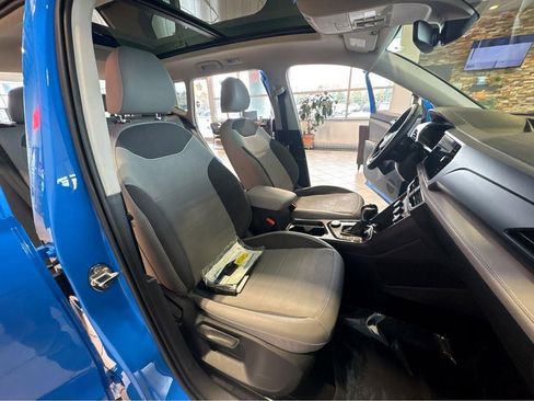 Used 2024 Volkswagen Taos SE w/ Panoramic Sunroof Package image 29