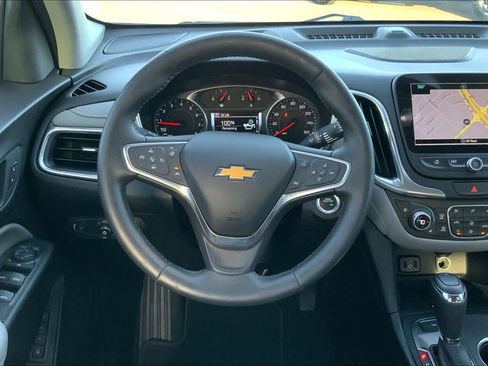 Used 2018 Chevrolet Equinox Premier image 5