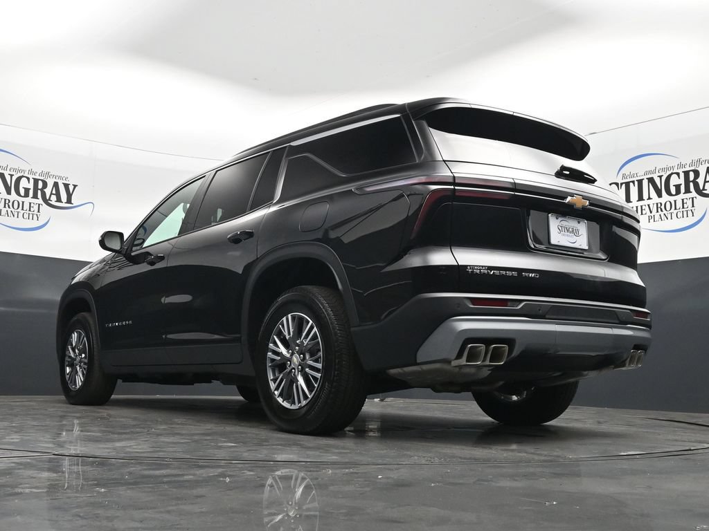 Used 2026 Chevrolet Traverse LT AWD/4WD image 24
