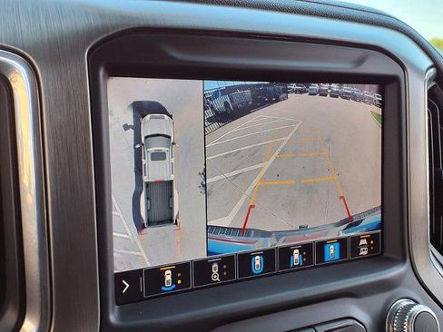 Used 2022 GMC Sierra 3500 Denali w/ Denali Ultimate Package image 6