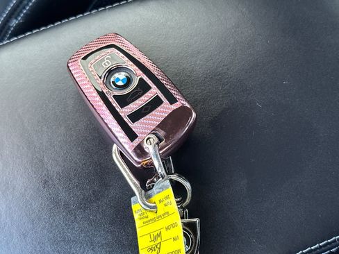 Used 2017 BMW M4 image 26