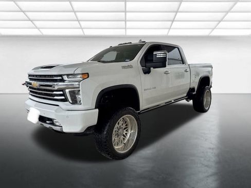 Used 2022 Chevrolet Silverado 2500 High Country w/ Technology Package AWD/4WD image 4