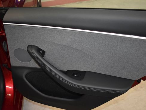 Used 2024 Tesla Model 3 Standard Range RWD image 15