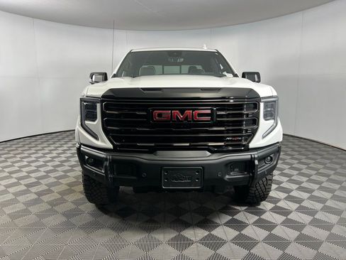 Used 2025 GMC Sierra 1500 AT4X image 11