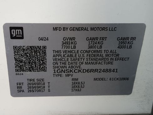 Used 2024 Chevrolet Suburban LT image 36