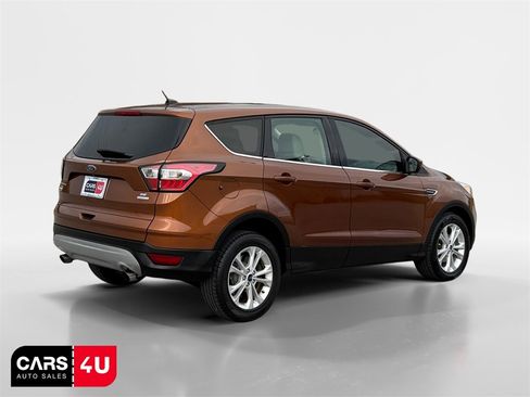 Used 2017 Ford Escape SE image 7