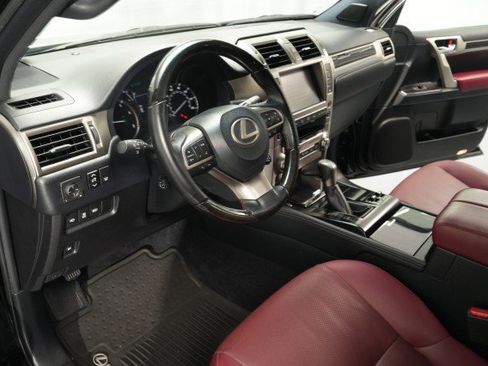 Used 2020 Lexus GX 460 Premium w/ Premium Package AWD/4WD image 22