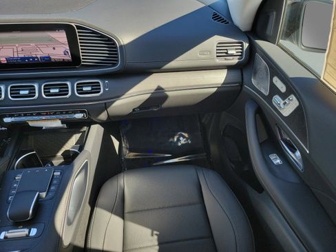 New 2026 Mercedes-Benz GLS 450 4MATIC image 14