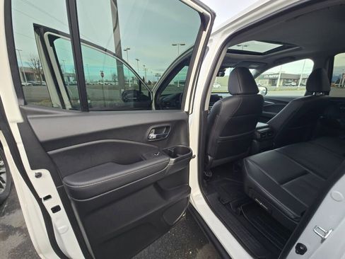 Used 2024 Honda Ridgeline RTL image 9