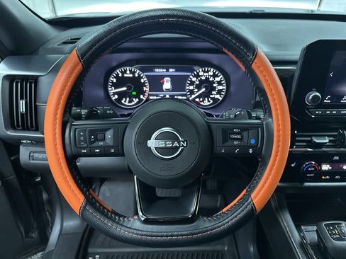 Used 2025 Nissan Pathfinder Rock Creek image 14