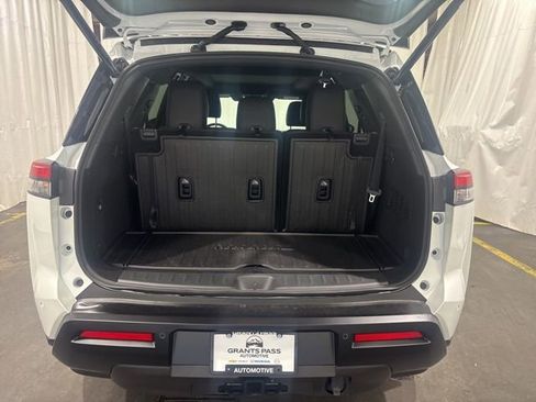 New 2026 Nissan Pathfinder Rock Creek w/ Rock Creek Premium Package AWD/4WD image 11